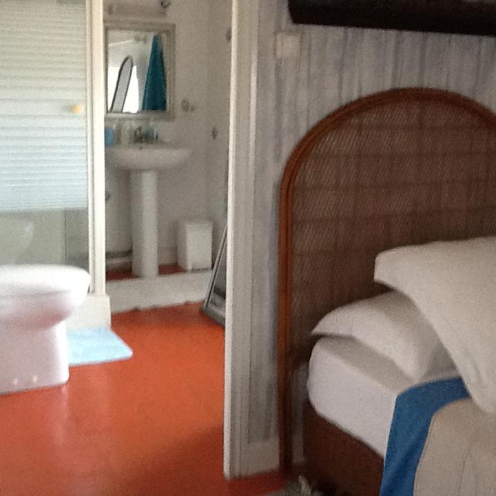 Bed and Breakfast L'Orchidee Ginestas Exterior foto
