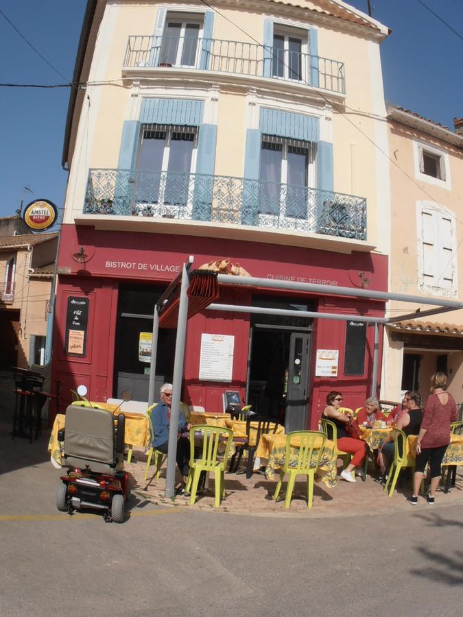 Bed and Breakfast L'Orchidee Ginestas Exterior foto